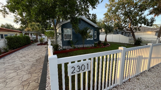 Photo - 2301 W Idlewild Ave House