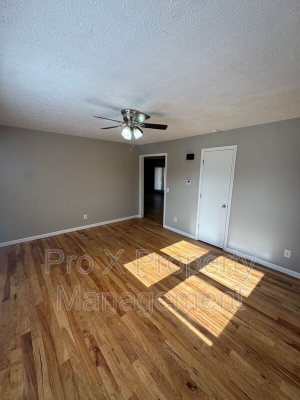 Foto del edificio - 731 W Greenwood St