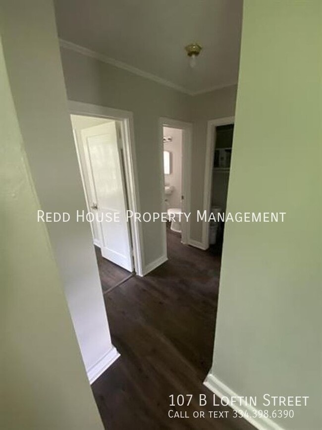 Building Photo - Quaint side of duplex in heart of Enterprise!