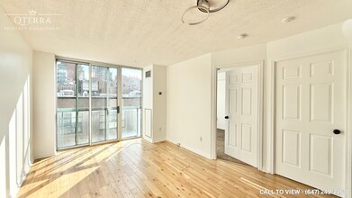 Building Photo - 311 Richmond St E