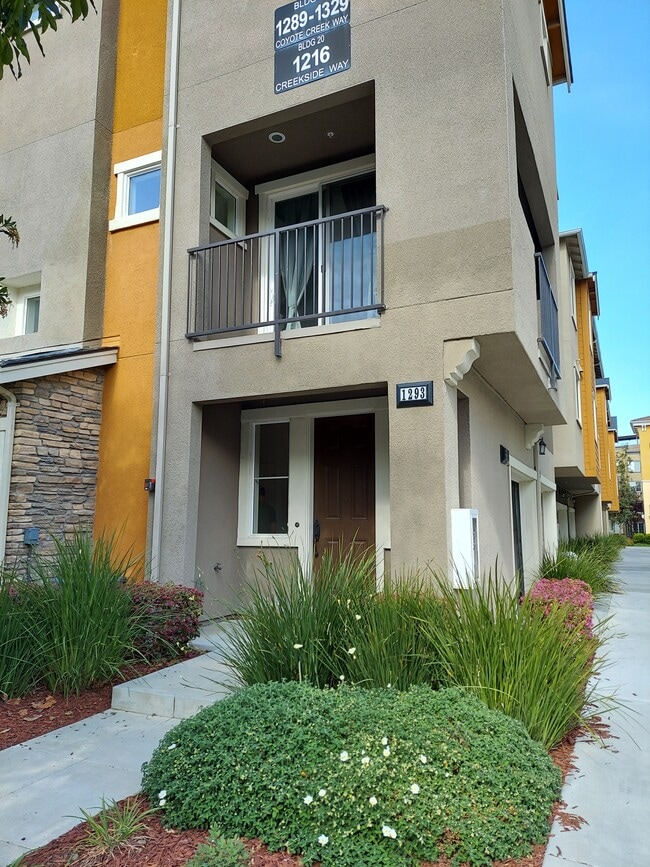 Building Photo - 1293 Coyote Creek Way
