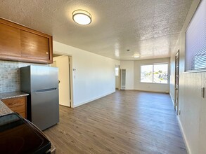Building Photo - 660-664-664 Precita Ave