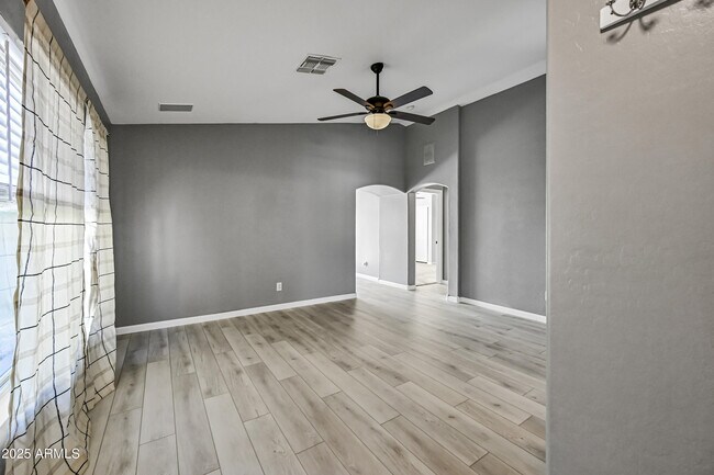 Building Photo - 12021 W Columbine Dr