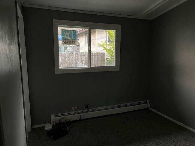 Bedroom - 321 Hoyt Ave E