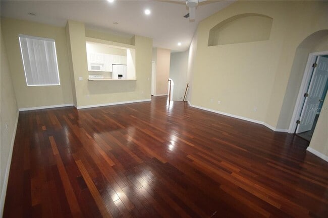 Building Photo - 534 Grasslands Village Cir