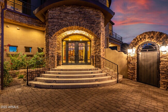 Building Photo - 9615 N Fireridge Trail