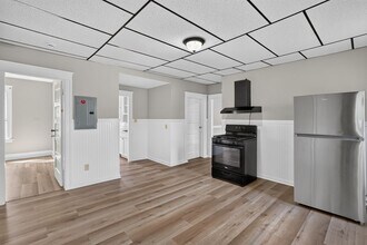 Building Photo - 1 Lapierre St