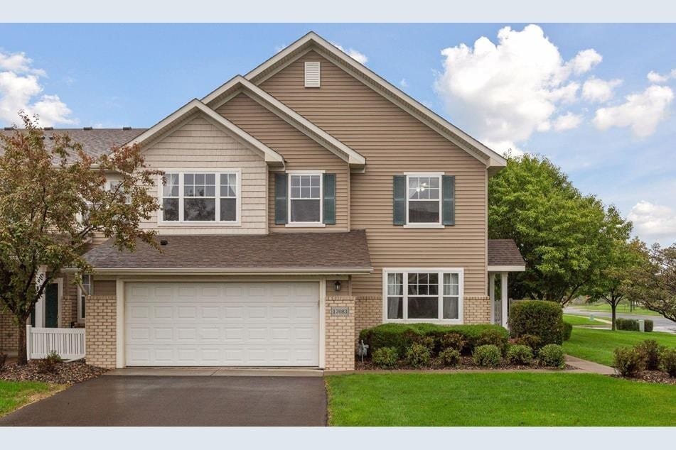 Primary Photo - 17083 Encina Path