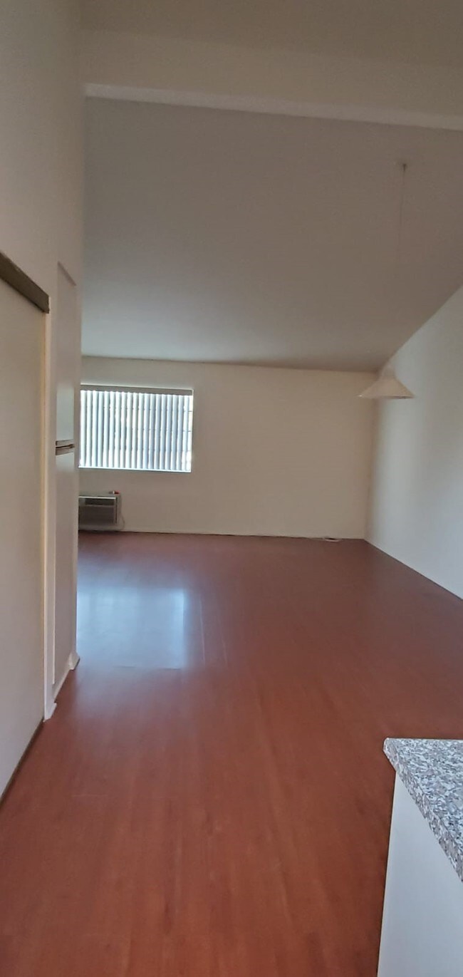 Foto del edificio - 1221 Seward St
