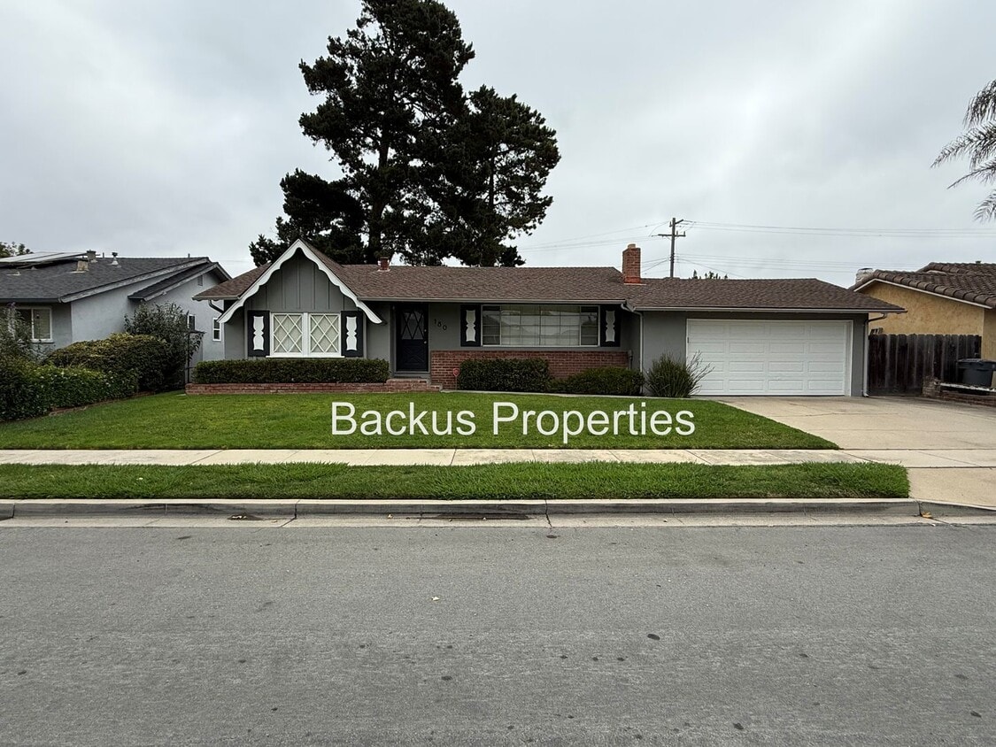Primary Photo - Wonderful three-bedroom home in South Sali...
