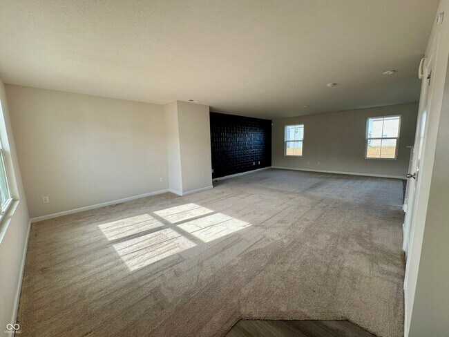 Foto del edificio - 830 McArthur Dr