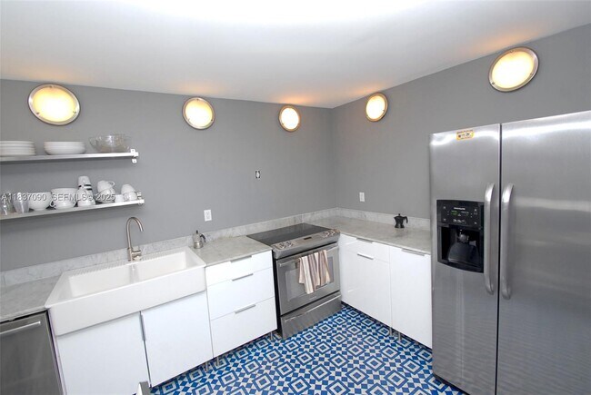 Foto del edificio - 1800 Collins Ave