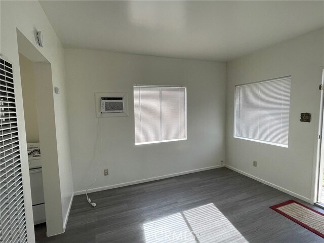 Building Photo - 423 Cajon St