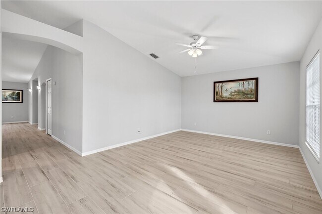 Foto del edificio - 3100 SW 18th Ave