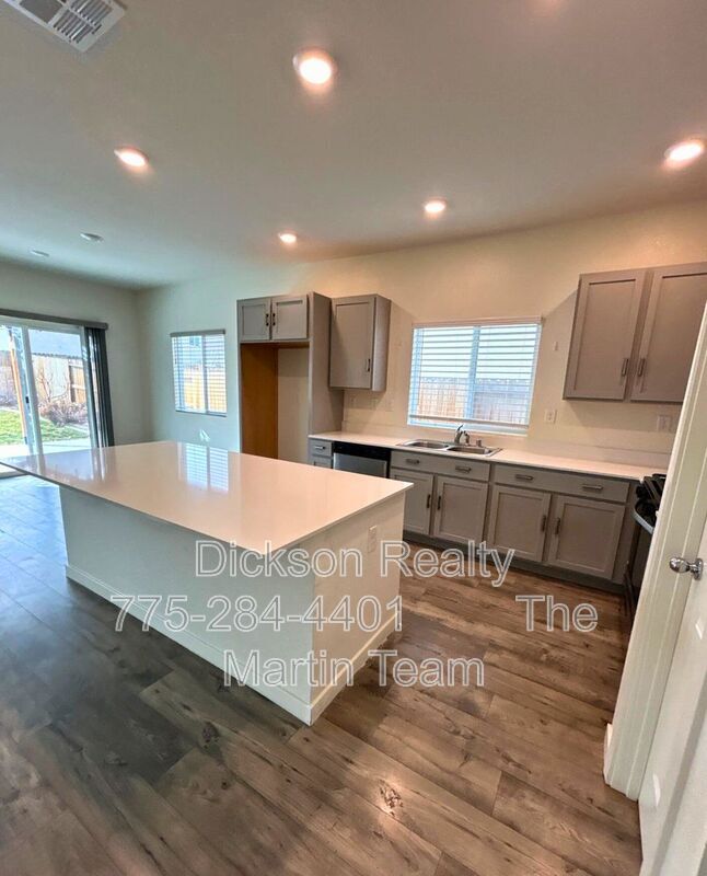 Foto del edificio - 1297 Old Barn Rd