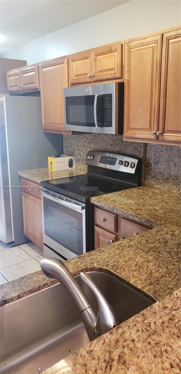 Foto del edificio - 12528 NW 11th Ln