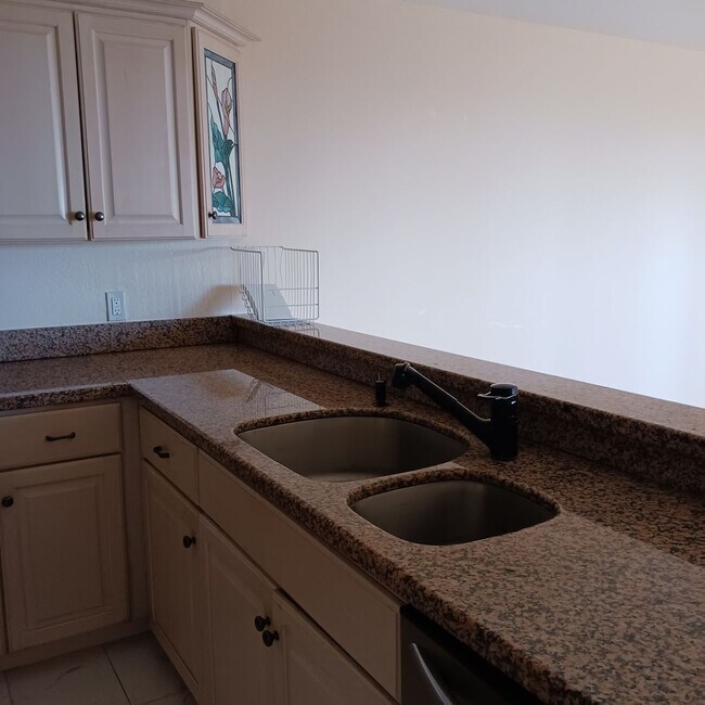 Foto del edificio - Great Condo Pebble Beach with Ocena Views