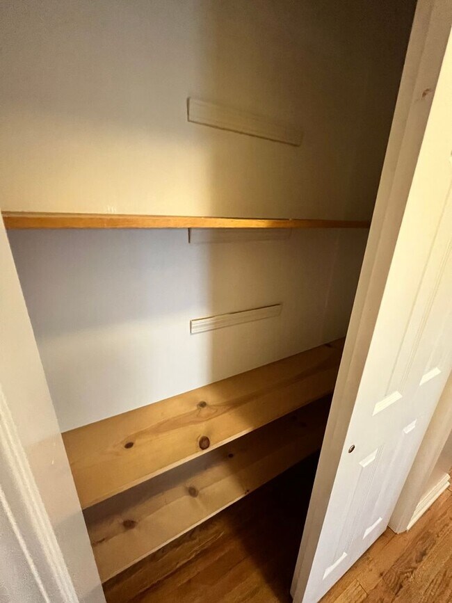 Foto del edificio - 3 Bedroom Single Family Home in Liverpool