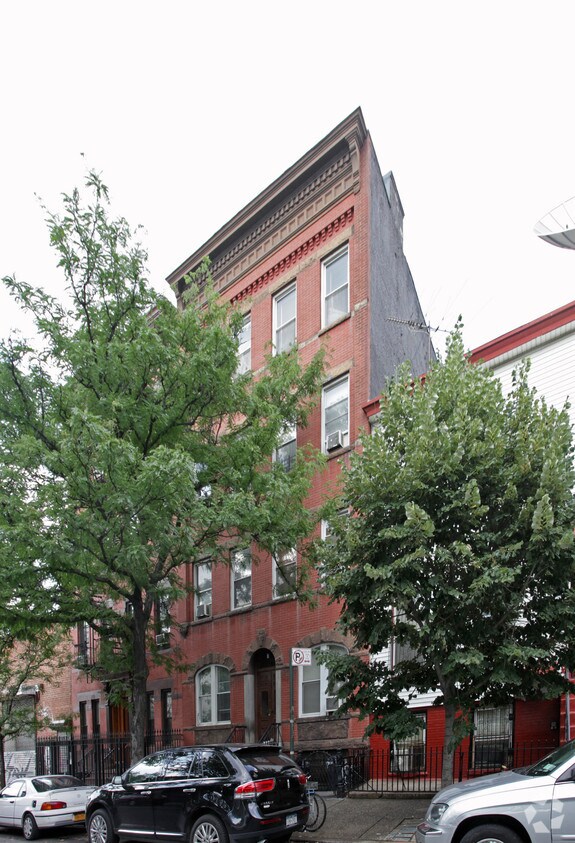 Primary Photo - 77 S 2nd St