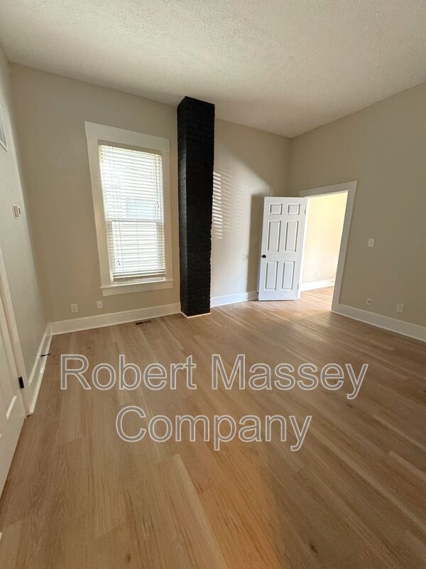 Foto del edificio - 1618 Ellwood Ave