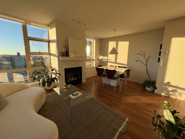 Photo du bâtiment - 1316 W 11th Ave