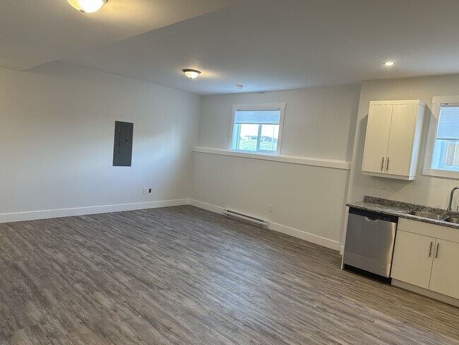 Photo du bâtiment - 8215-B-881A 81a St