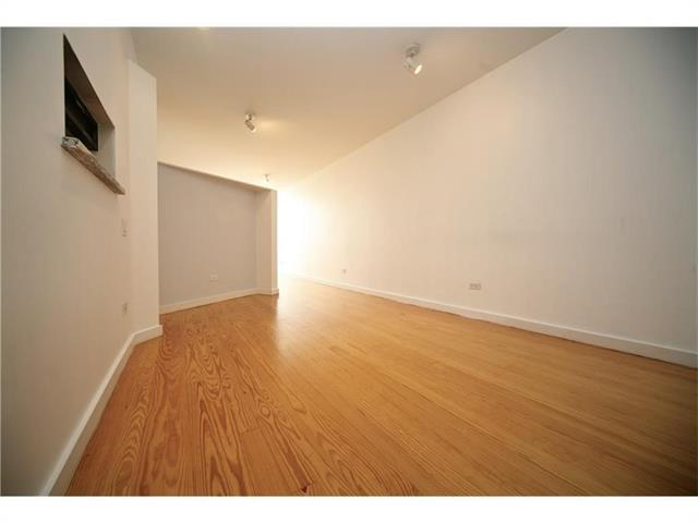 Foto del edificio - 4343 Travis St