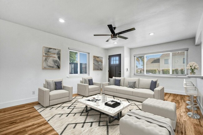 Foto del edificio - 18421 Patterson Ln