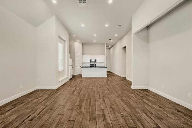 Building Photo - 2436 Indian Clover Trl