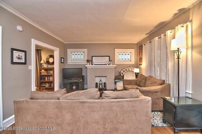 Foto del edificio - 2333 Adams Ave