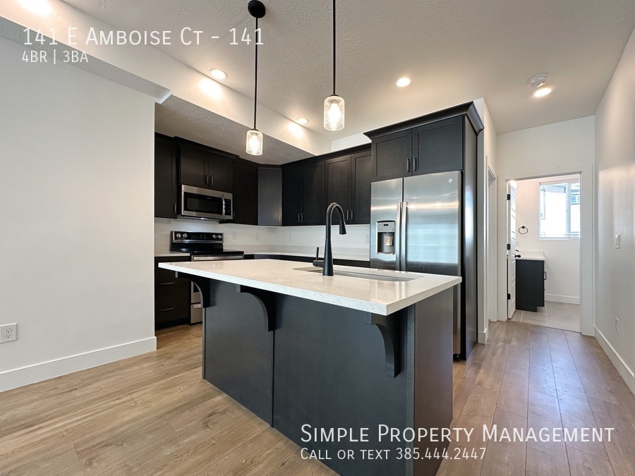 Foto principal - 141 E Amboise Ct