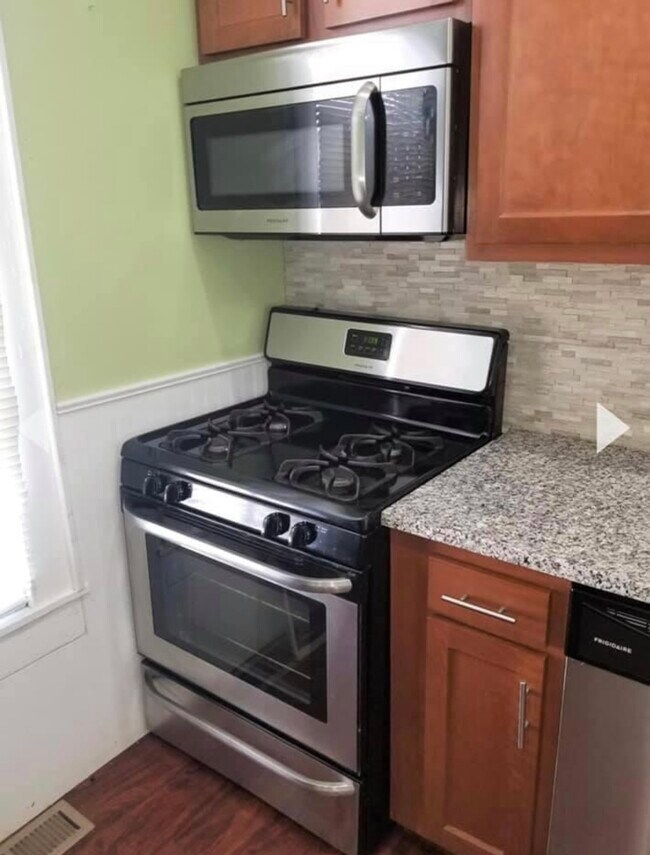 Foto del edificio - 80 Oak St