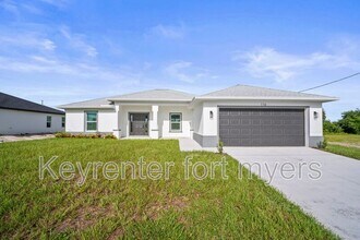 Building Photo - 116 NW 23rd Ave
