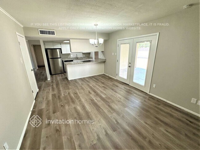 Foto del edificio - 617 E Carmen St