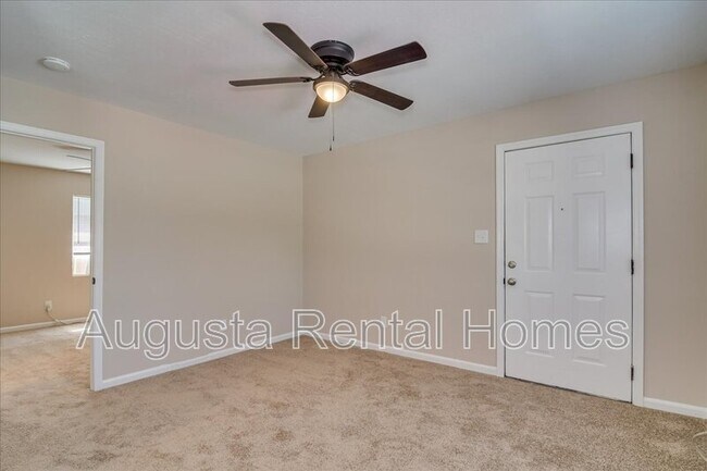 Building Photo - 319 Verdery Dr