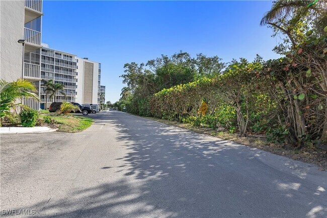 Foto del edificio - 5 Bluebill Ave