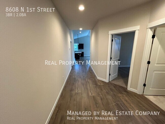 Foto del edificio - 8608 N 1st St
