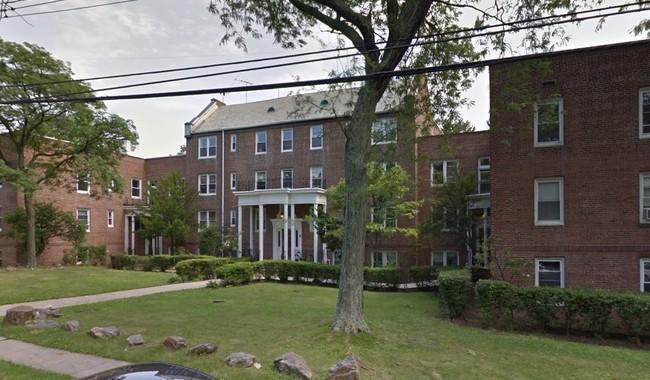 Primary Photo - 474 Pelham Rd