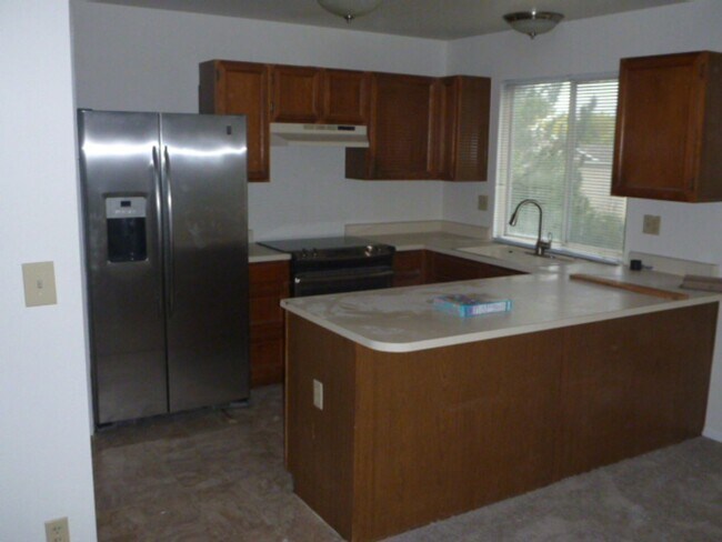 Building Photo - Single family home in Lafayette.