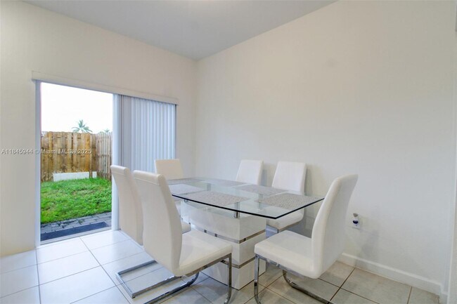 Foto del edificio - 29254 SW 163rd Ct