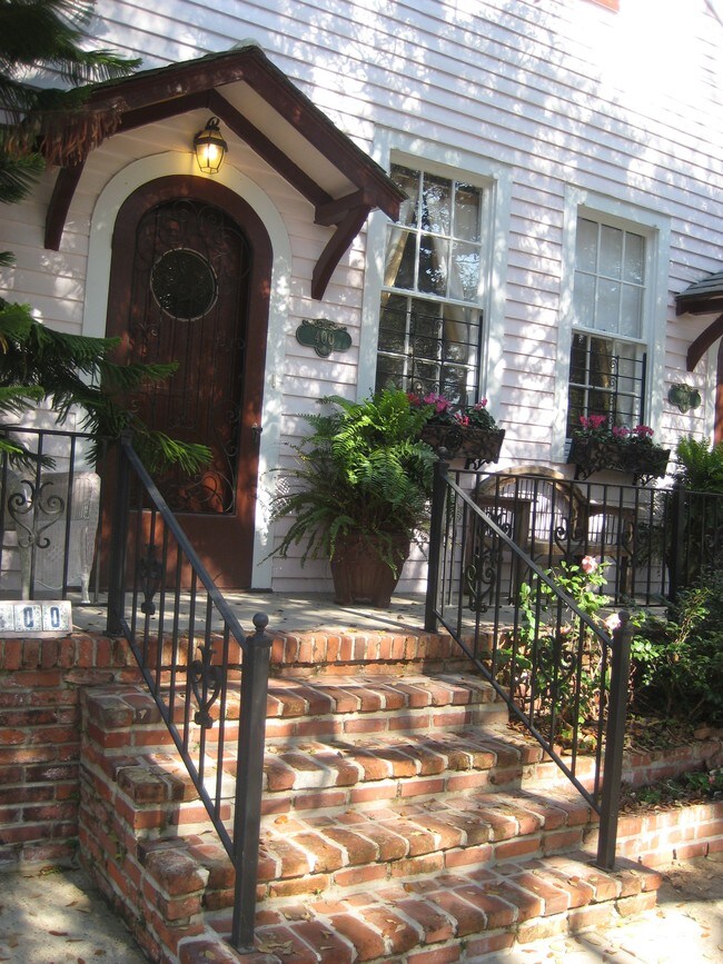 DEMAND AREA NEAR PARK - 400 Millaudon St