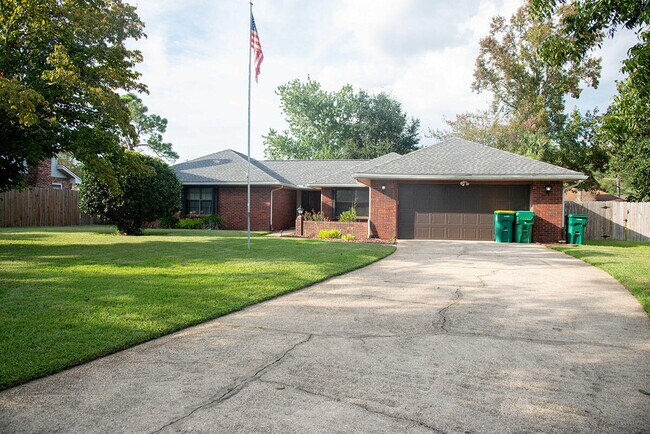 Building Photo - 915 Aloma Faye Ln