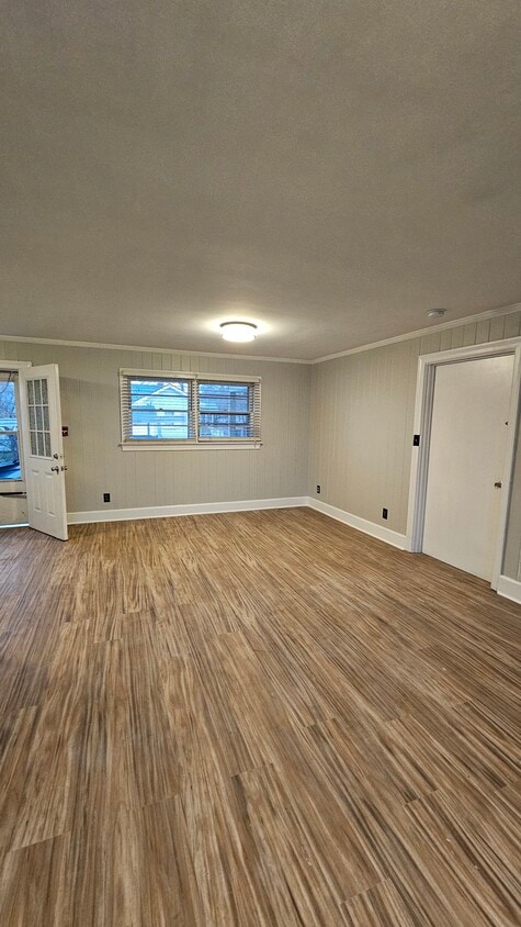 Primary Photo - 202 N Caswell St