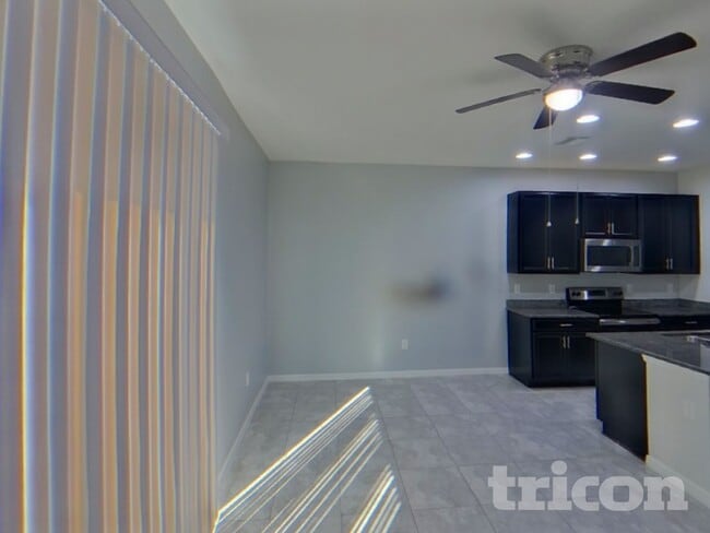 Building Photo - 7127 Summer Holly Pl