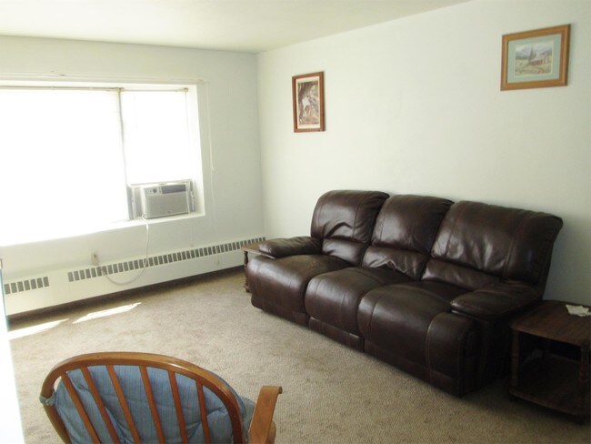 Foto del edificio - 1516 3rd Ave NE