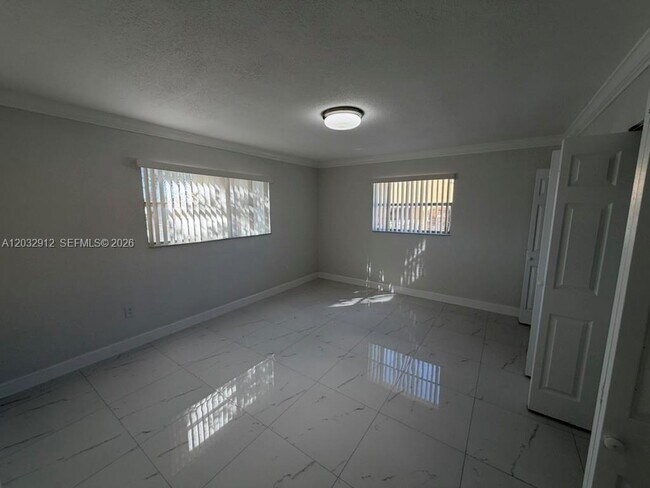 Building Photo - 5150 W 12th Ave
