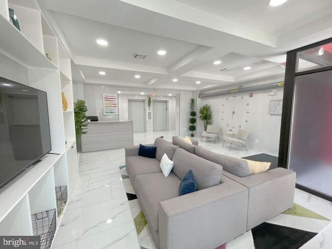 Building Photo - Cozy 3 Bedroom 2 Bathroom Condo- Conveniently Located in the heart of Washington, DC