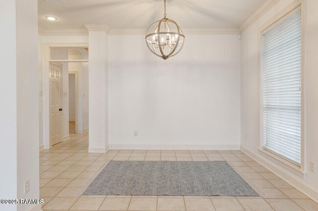 Foto del edificio - 126 Kingspointe Cir