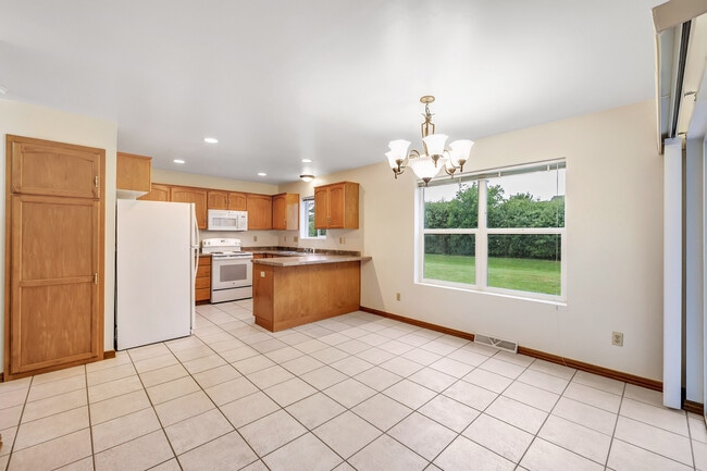 Building Photo - 212 Cavil Way