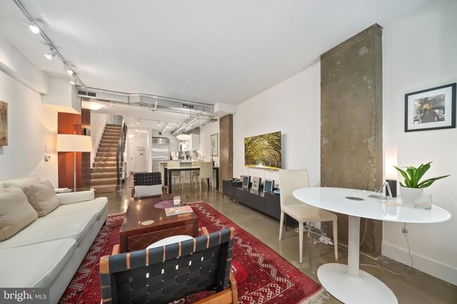 Foto del edificio - 616 E Street NW Unit 256